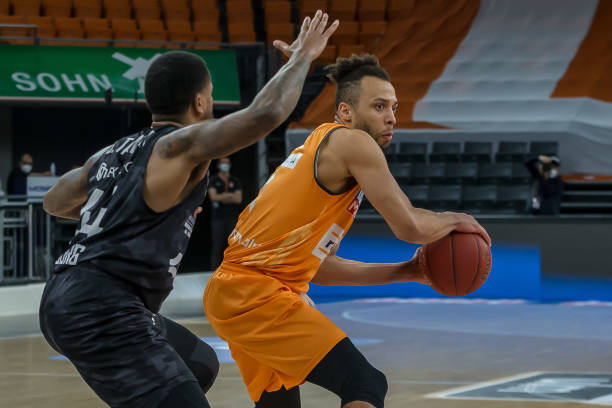 这不仅使他 这不仅使他